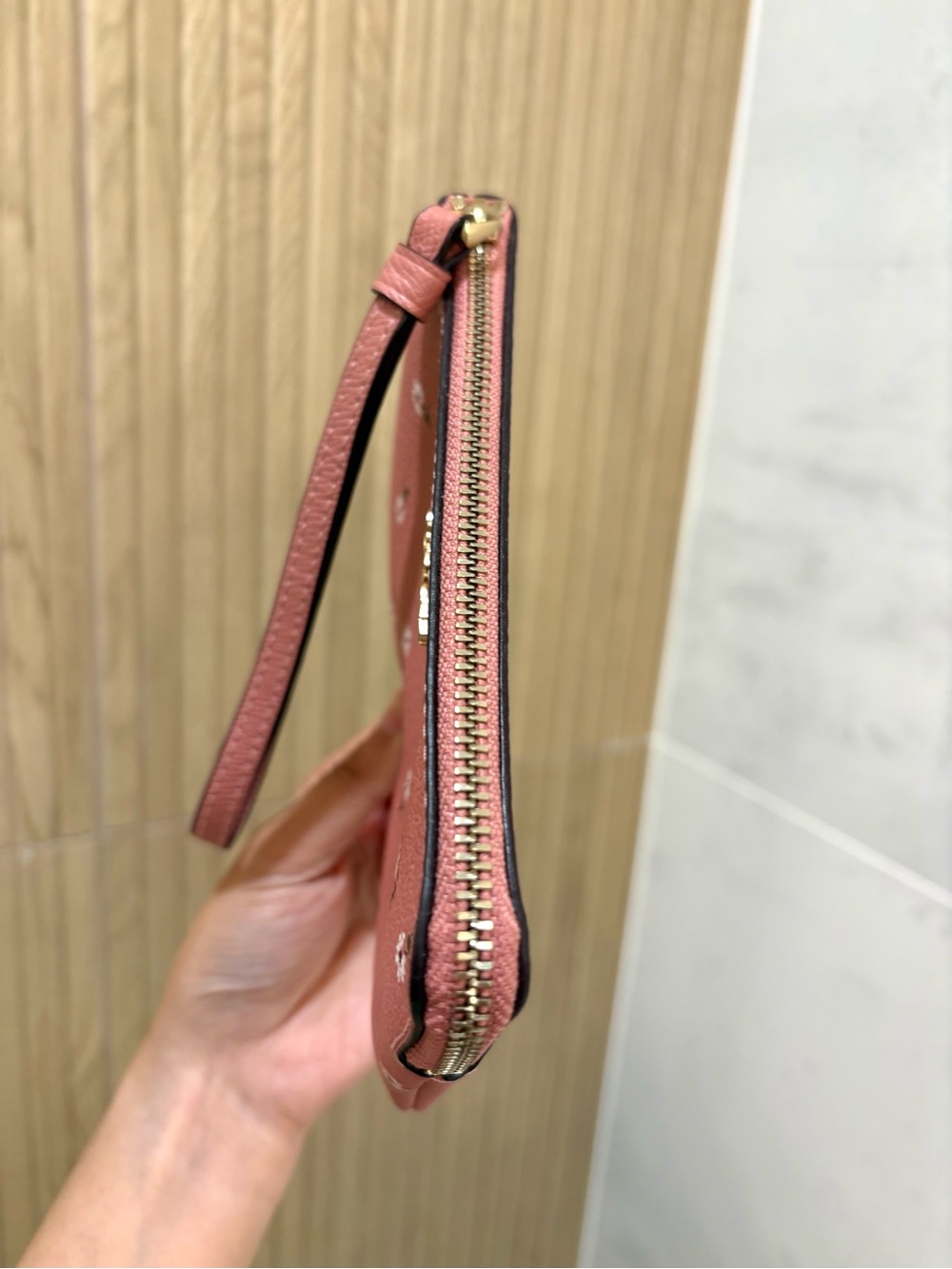 Coach Wristlet Wallet Pink Gold With Floral Print MSRP $125 NEW - Picture 6 of 8